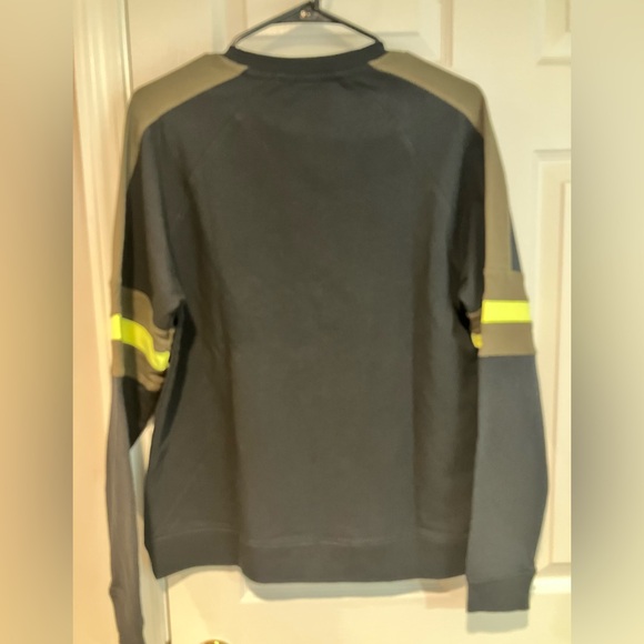 Mono B Pigment-Dyed Terry Oversized Pullover with Varsity Stripe Detail Size S - Picture 3 of 6